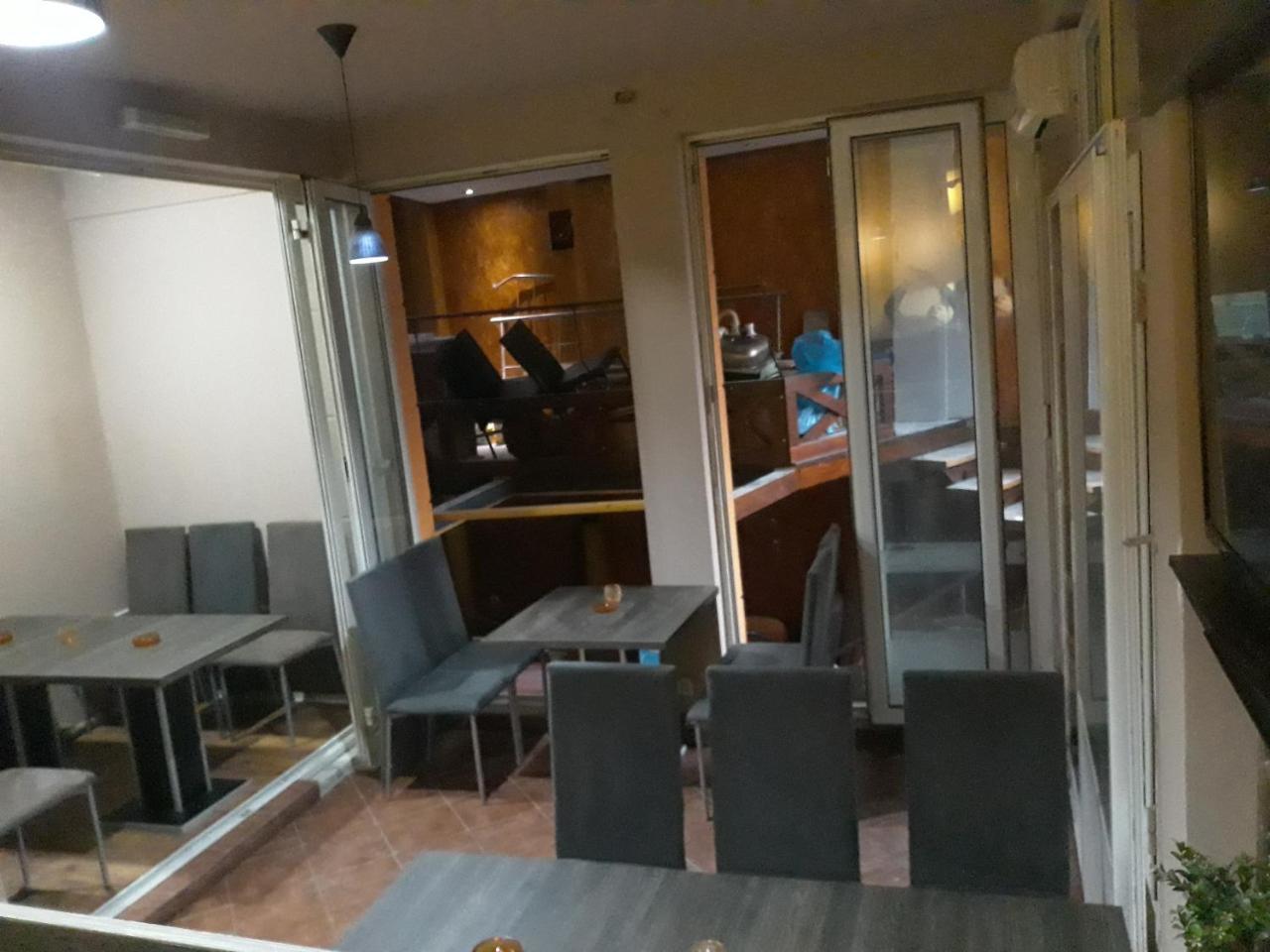 Antonio Rooms Nis Luaran gambar